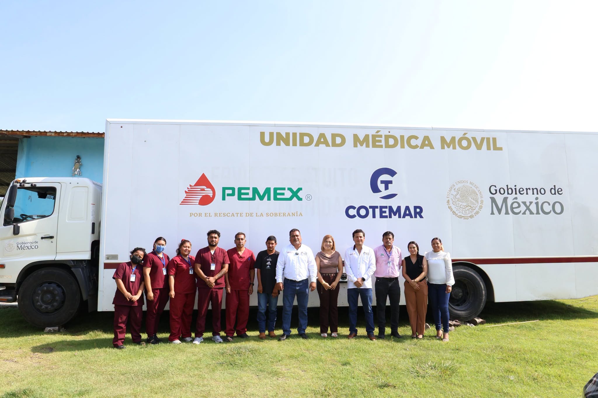 Campaña de salud de la unidad medica movil de PEMEX.